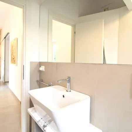 Via Anapo, Eleganza Nel Cuore Di *
