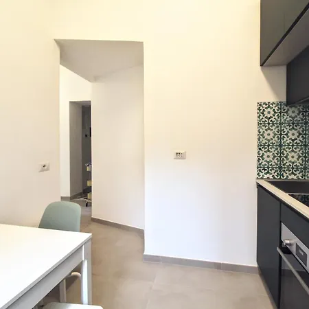 Via Anapo, Eleganza Nel Cuore Di